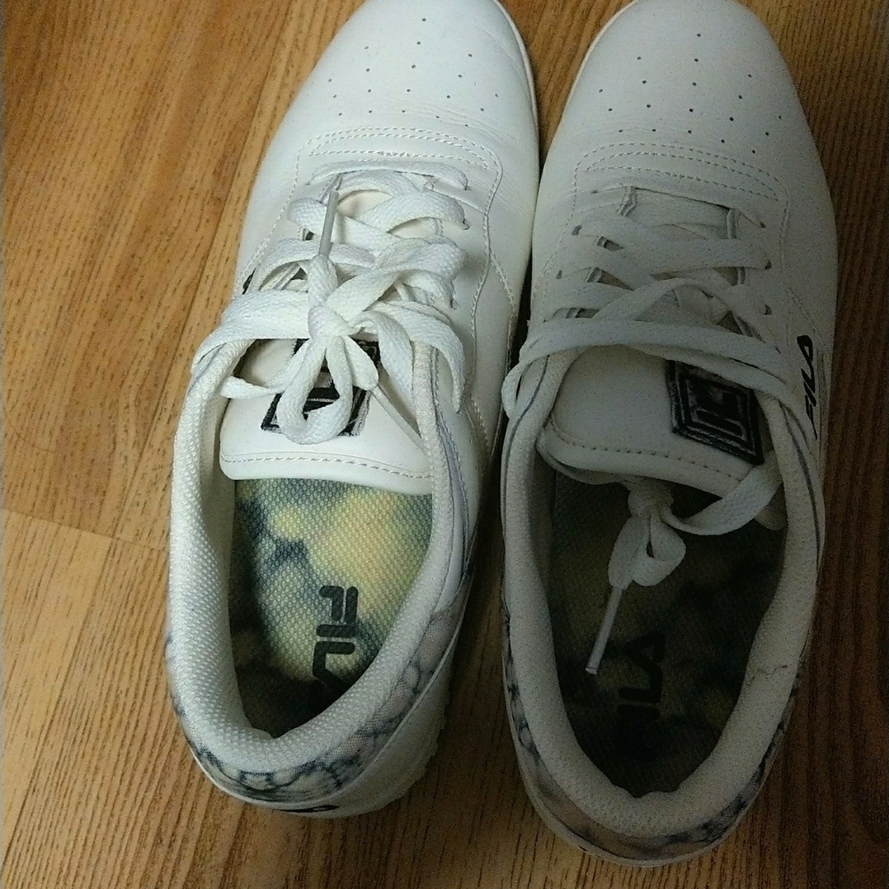Fila sports shoes